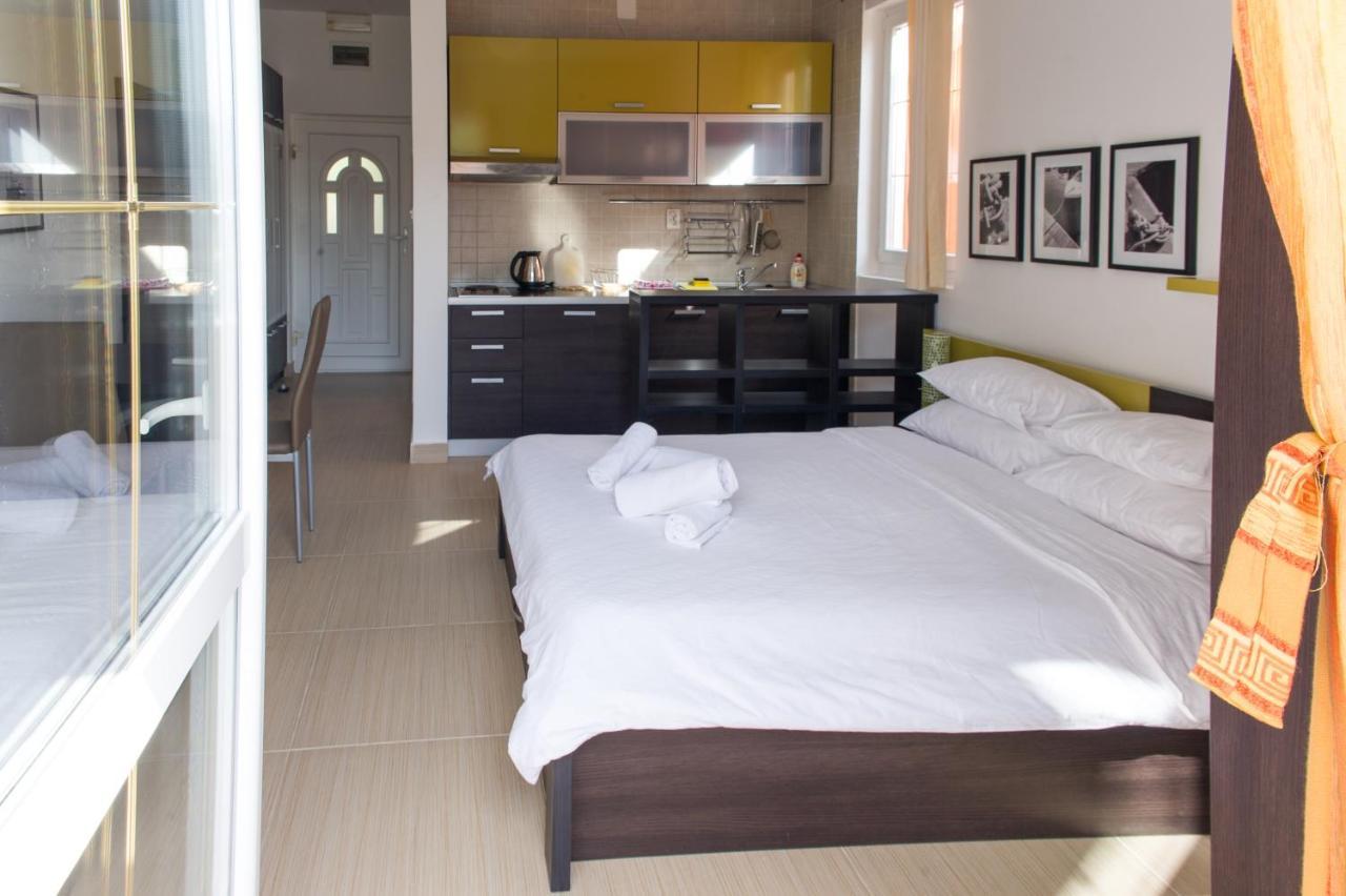 Alessandra Apartments Свети Стефан Екстериор снимка