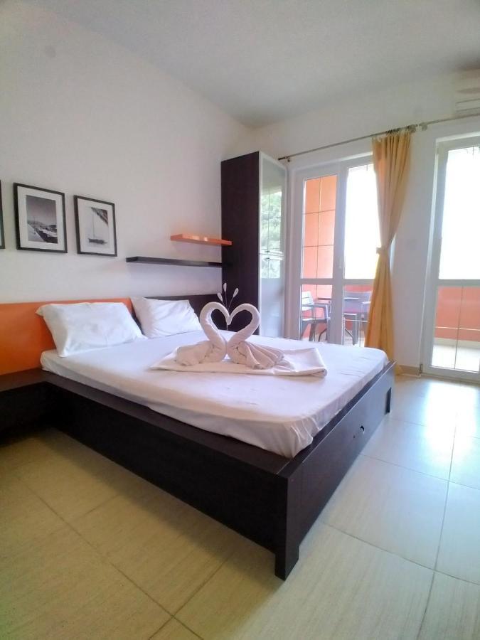 Alessandra Apartments Свети Стефан Екстериор снимка
