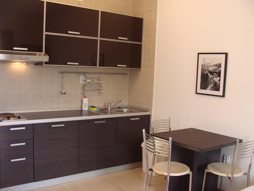 Alessandra Apartments Свети Стефан Стая снимка