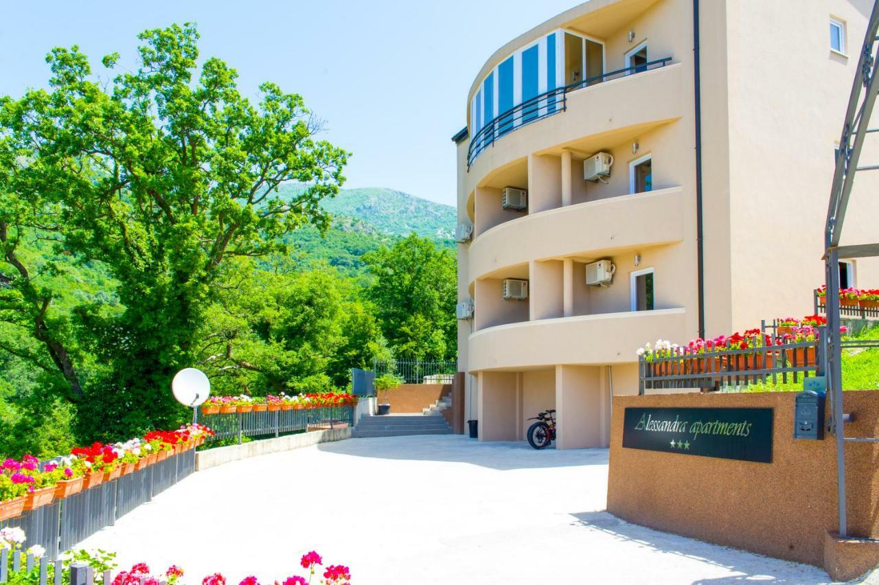 Alessandra Apartments Свети Стефан Екстериор снимка