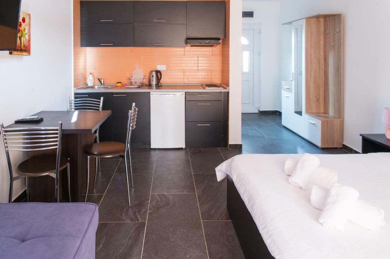Alessandra Apartments Свети Стефан Екстериор снимка