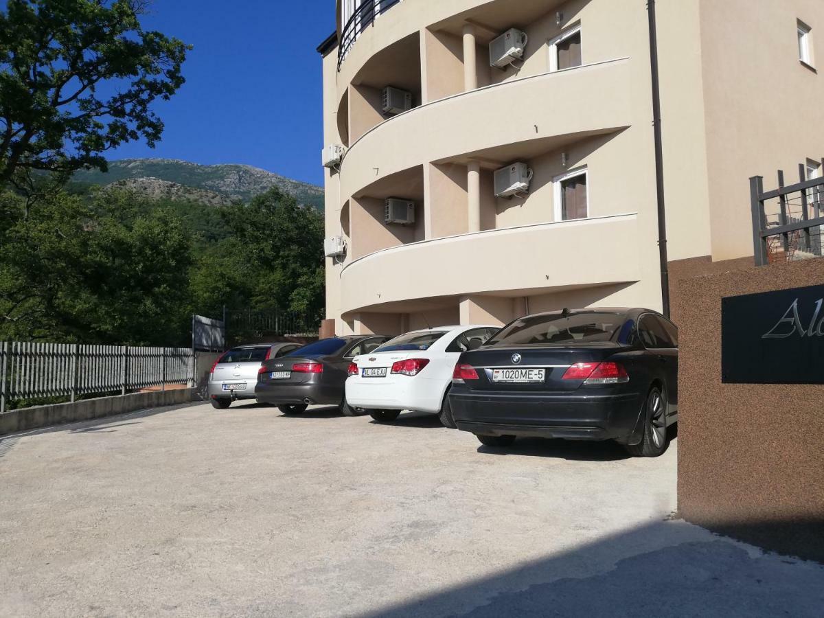 Alessandra Apartments Свети Стефан Екстериор снимка