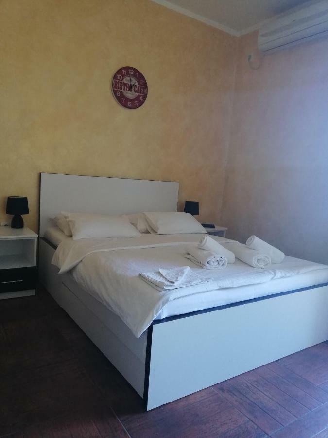 Alessandra Apartments Свети Стефан Екстериор снимка